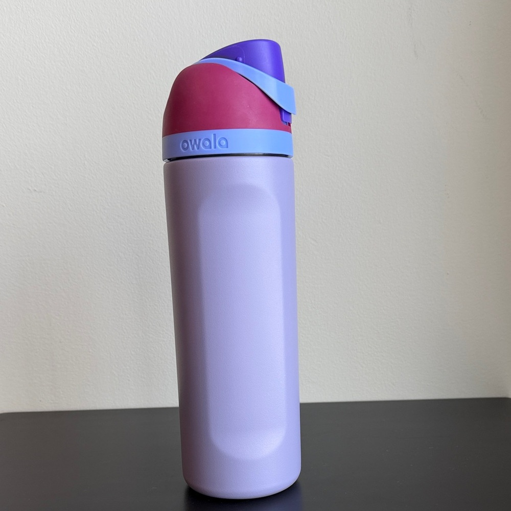Owala Purple and Pink Water Bottle 24oz - Picture 6 of 9